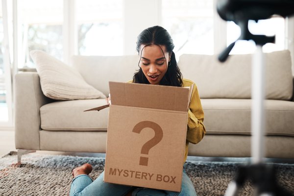 Plongée dans l'univers fascinant des mystery boxes pokémon